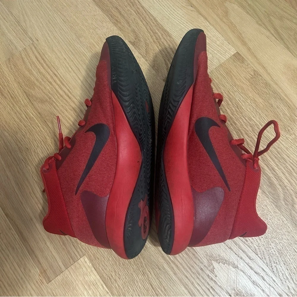 Nike KD Trey 5 V Gym Red Sneakers Sz 6Y Kids Youth Shoes